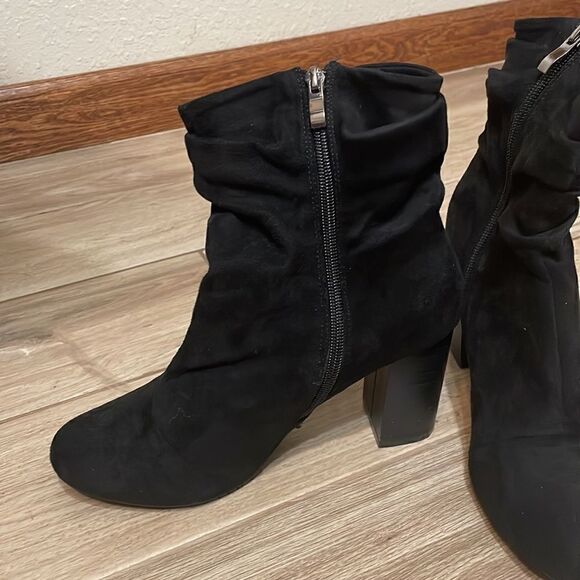 CATHERINE malandrino Ida Ruched booties - Picture 6 of 11